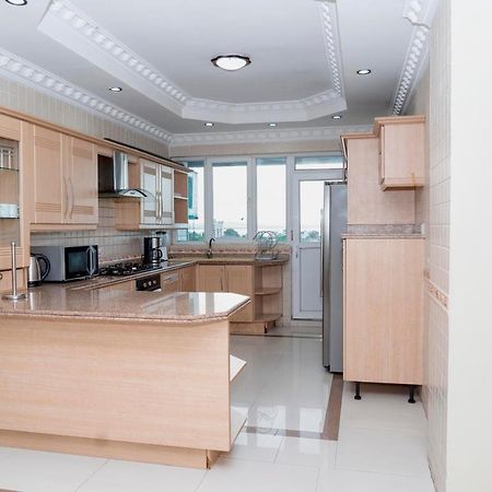 Luxury Apartment With Ocean View In Oyster Bay Daressalam Exterior foto