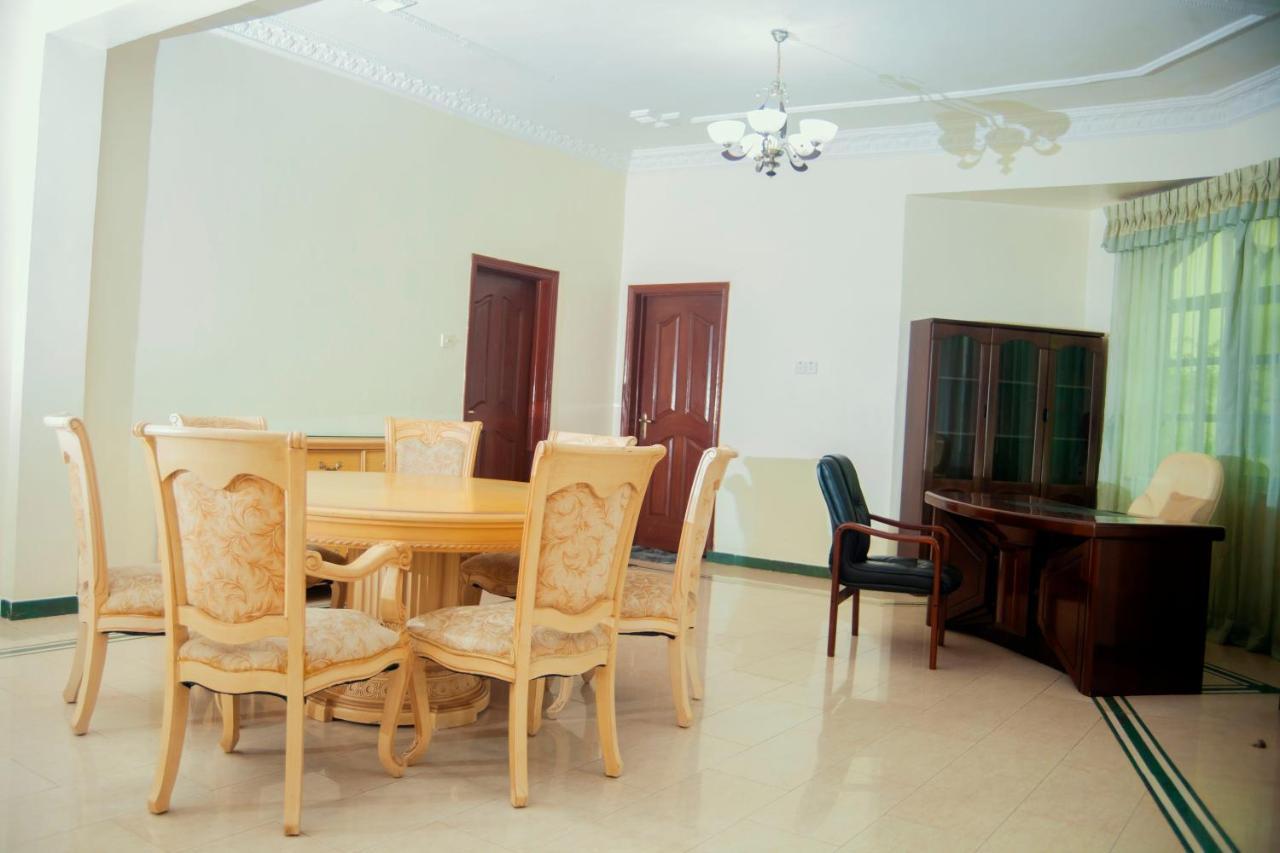 Luxury Apartment With Ocean View In Oyster Bay Daressalam Exterior foto